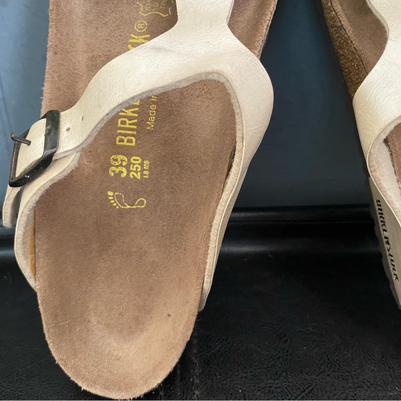 Pre-owned Birkenstock Gizeh Women's Beige Sandals 39/8 - Picture 2 of 8